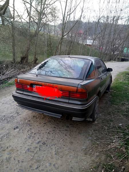 Mitsubishi Galant 1989  випуску Івано-Франківськ з двигуном 2 л  хэтчбек механіка за 1700 долл. 