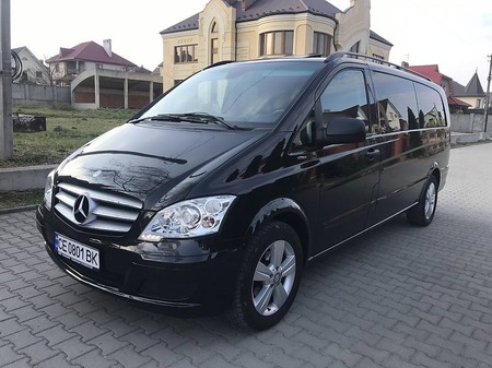 Mercedes-Benz Vito 2013  випуску Чернівці з двигуном 0 л дизель мінівен автомат за 22700 долл. 