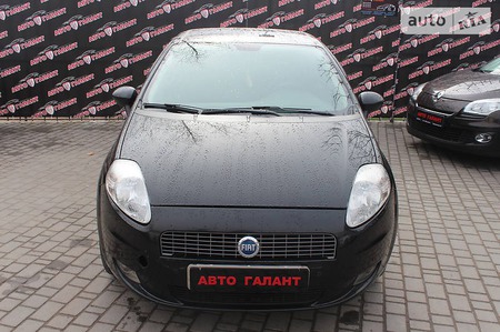 Fiat Grande Punto 2006  випуску Одеса з двигуном 1.4 л бензин хэтчбек автомат за 4750 долл. 