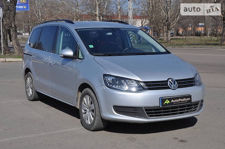 Volkswagen Sharan 2012  випуску Миколаїв з двигуном 2 л дизель мінівен механіка за 13000 долл. 