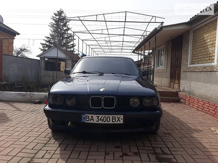 BMW 530 1992  випуску Кропивницький з двигуном 3 л бензин седан автомат за 3300 долл. 