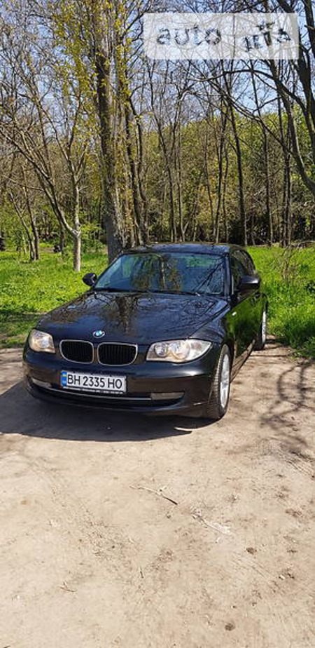 BMW 120 2011  випуску Одеса з двигуном 2 л дизель купе автомат за 10700 долл. 
