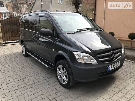 Mercedes-Benz Vito 2011  випуску Чернівці з двигуном 2.2 л дизель універсал автомат за 20499 долл. 