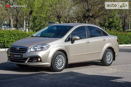 Fiat Linea 2014  випуску Херсон з двигуном 1.3 л дизель седан механіка за 8500 долл. 
