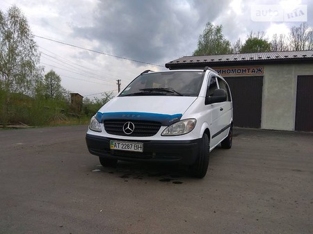 Mercedes-Benz Vito 2004  випуску Івано-Франківськ з двигуном 2.2 л дизель мінівен механіка за 6700 долл. 