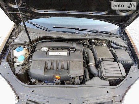 Volkswagen Jetta 2008  випуску Івано-Франківськ з двигуном 1.6 л газ седан автомат за 7800 долл. 