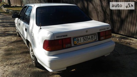 Hyundai Sonata 1993  випуску Полтава з двигуном 1.8 л газ седан механіка за 2700 долл. 