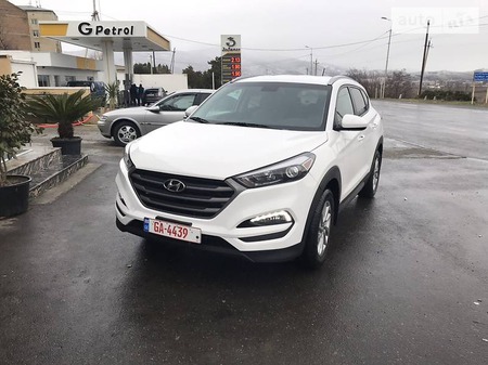 Hyundai Tucson 2016  випуску Дніпро з двигуном 2 л бензин позашляховик автомат за 20400 долл. 