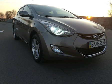 Hyundai Elantra 2013  випуску Черкаси з двигуном 1.8 л бензин седан механіка за 10800 долл. 