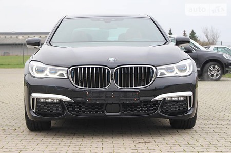 BMW 740 2018  випуску Київ з двигуном 2 л гібрид седан автомат за 98900 євро 