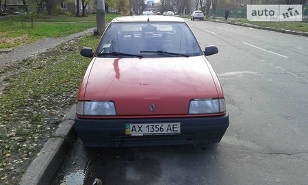 Renault 19 1991  випуску Харків з двигуном 1.4 л газ хэтчбек механіка за 1800 долл. 