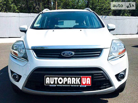 Ford Kuga 2012  випуску Київ з двигуном 2 л дизель позашляховик механіка за 15499 долл. 