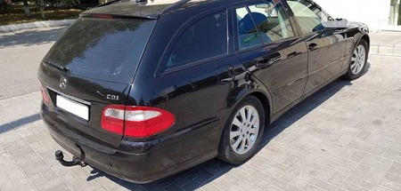 Mercedes-Benz E 220 2005  випуску Херсон з двигуном 2.2 л дизель універсал автомат за 1600 долл. 