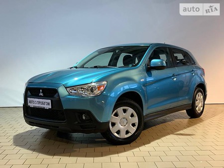 Mitsubishi ASX 2010  випуску Київ з двигуном 1.8 л газ позашляховик автомат за 9000 євро 