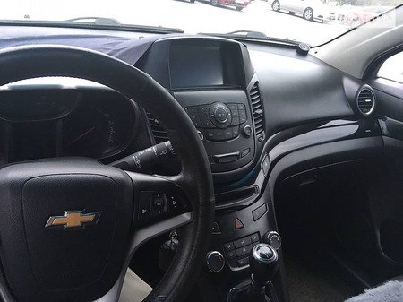 Chevrolet Orlando 2012  випуску Луганськ з двигуном 1.8 л газ мінівен механіка за 12500 долл. 