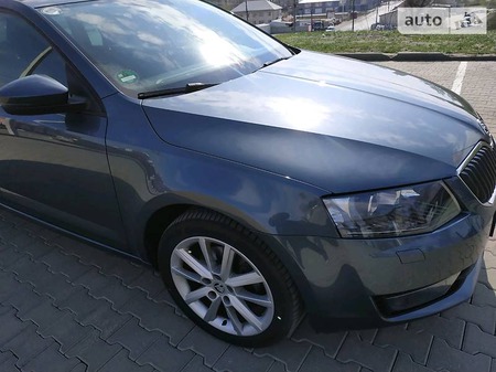 Skoda Octavia 2014  випуску Чернівці з двигуном 1.6 л дизель універсал механіка за 14700 долл. 