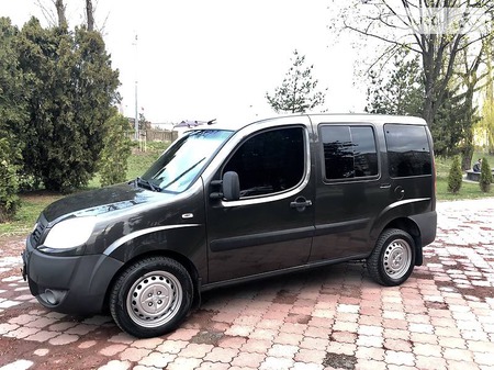 Fiat Doblo 2009  випуску Вінниця з двигуном 1.4 л бензин мінівен механіка за 6800 долл. 