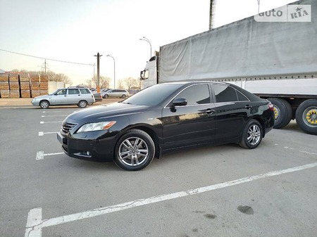 Toyota Camry 2006  випуску Полтава з двигуном 3.5 л газ седан автомат за 11900 долл. 