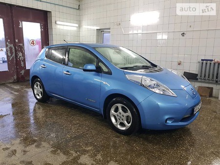 Nissan Leaf 2013  випуску Вінниця з двигуном 0 л електро хэтчбек автомат за 11700 долл. 