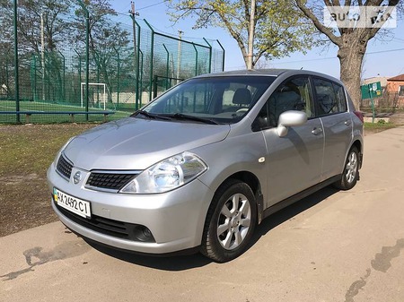 Nissan Tiida 2007  випуску Харків з двигуном 1.6 л газ хэтчбек автомат за 6700 долл. 