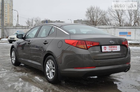 KIA Optima 2012  випуску Київ з двигуном 2 л бензин седан механіка за 11350 долл. 