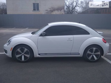 Volkswagen Beetle 2012  випуску Харків з двигуном 2 л бензин купе механіка за 11500 долл. 