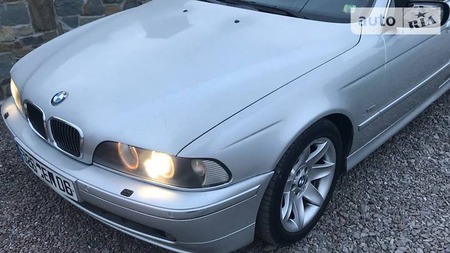 BMW 540 2002  випуску Львів з двигуном 4.4 л бензин седан автомат за 3500 долл. 