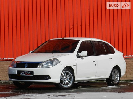 Renault Symbol 2013  випуску Одеса з двигуном 1.4 л газ позашляховик механіка за 5500 долл. 