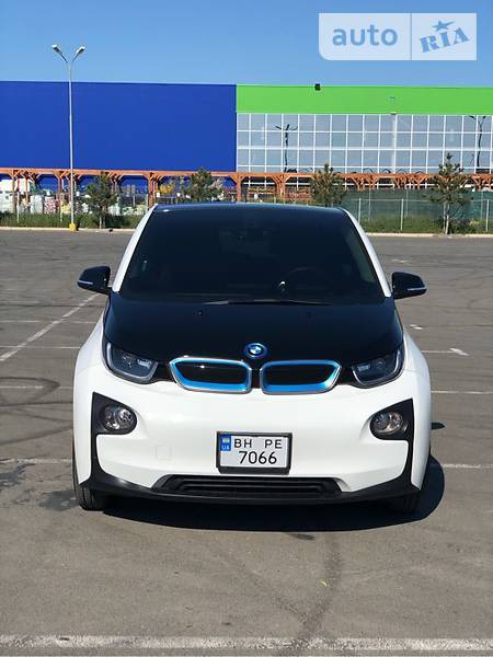 BMW i3 2017  випуску Одеса з двигуном 0.6 л гібрид хэтчбек автомат за 22000 долл. 
