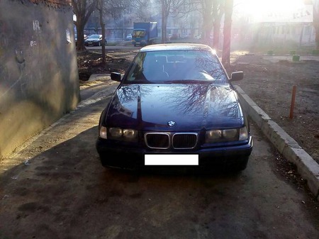 BMW 316 1998  випуску Одеса з двигуном 1.6 л бензин купе механіка за 1549 долл. 