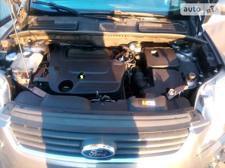 Ford Kuga 2012  випуску Житомир з двигуном 2 л дизель позашляховик механіка за 11900 долл. 