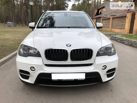 BMW X5 2011  випуску Чернігів з двигуном 3 л бензин позашляховик автомат за 22500 долл. 
