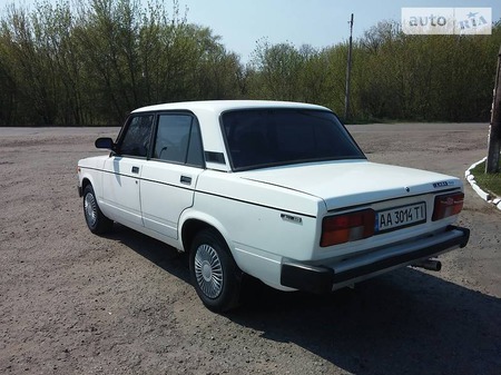 Lada 21053 2000  випуску Чернігів з двигуном 1.5 л бензин седан механіка за 1300 долл. 