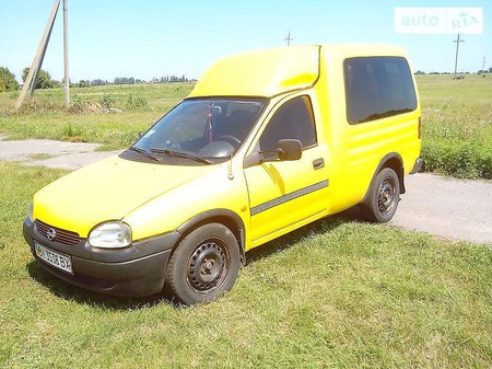 Opel Combo Life 1999  випуску Дніпро з двигуном 1.7 л дизель мінівен механіка за 2200 долл. 