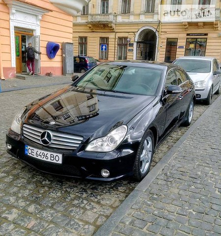 Mercedes-Benz CLS 300 2007  випуску Чернівці з двигуном 3 л дизель седан автомат за 16800 долл. 