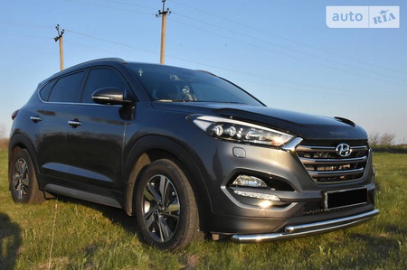 Hyundai Tucson 2017  випуску Дніпро з двигуном 2 л дизель позашляховик автомат за 29999 долл. 