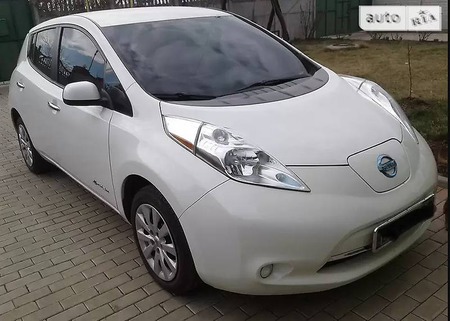 Nissan Leaf 2015  випуску Херсон з двигуном 0 л електро седан автомат за 14999 долл. 