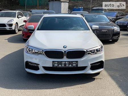 BMW 540 2017  випуску Київ з двигуном 3 л бензин седан автомат за 47500 долл. 