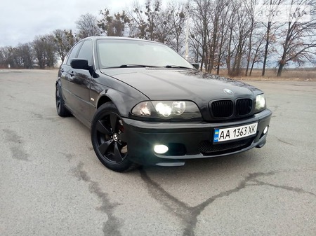 BMW 330 2001  випуску Київ з двигуном 3 л газ седан автомат за 8500 долл. 