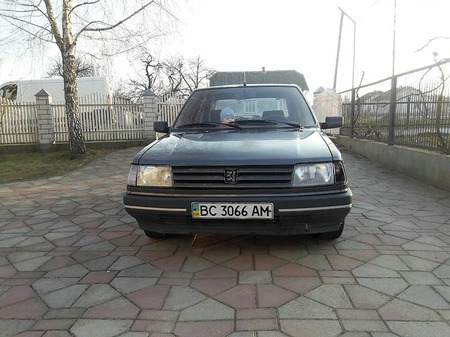 Peugeot 309 1990  випуску Львів з двигуном 0 л бензин седан механіка за 1450 долл. 