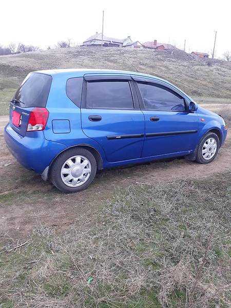 Chevrolet Aveo 2004  випуску Донецьк з двигуном 1.5 л газ хэтчбек механіка за 4000 долл. 