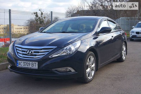 Hyundai Sonata 2011  випуску Луцьк з двигуном 2.4 л бензин седан автомат за 12500 долл. 