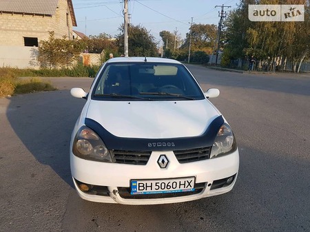 Renault Clio 2006  випуску Одеса з двигуном 1.4 л газ седан механіка за 3600 долл. 