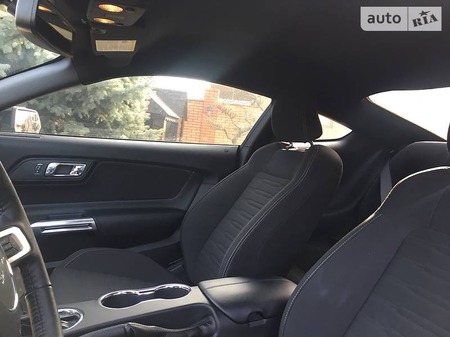 Ford Mustang 2017  випуску Вінниця з двигуном 2.3 л бензин купе автомат за 27000 долл. 