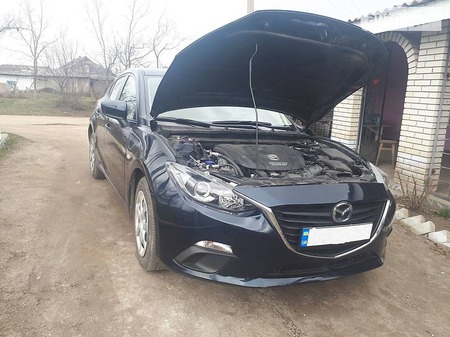 Mazda 3 2014  випуску Миколаїв з двигуном 2.5 л бензин хэтчбек механіка за 13500 долл. 