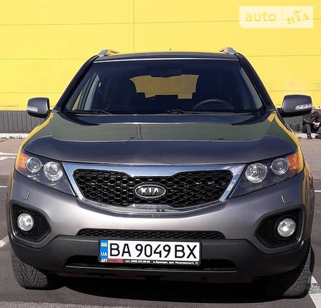 KIA Sorento 2011  випуску Кропивницький з двигуном 2.4 л  позашляховик автомат за 13200 долл. 