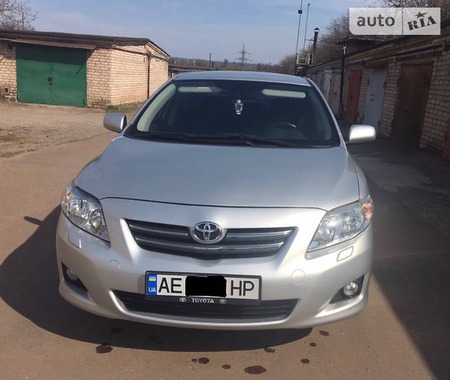 Toyota Corolla 2007  випуску Дніпро з двигуном 1.6 л бензин седан автомат за 7700 долл. 