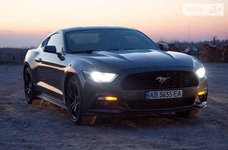 Ford Mustang 2015  випуску Вінниця з двигуном 2.3 л бензин купе автомат за 20700 долл. 