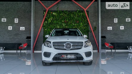 Mercedes-Benz GLS 400 2016  випуску Одеса з двигуном 3 л бензин позашляховик автомат за 69999 долл. 