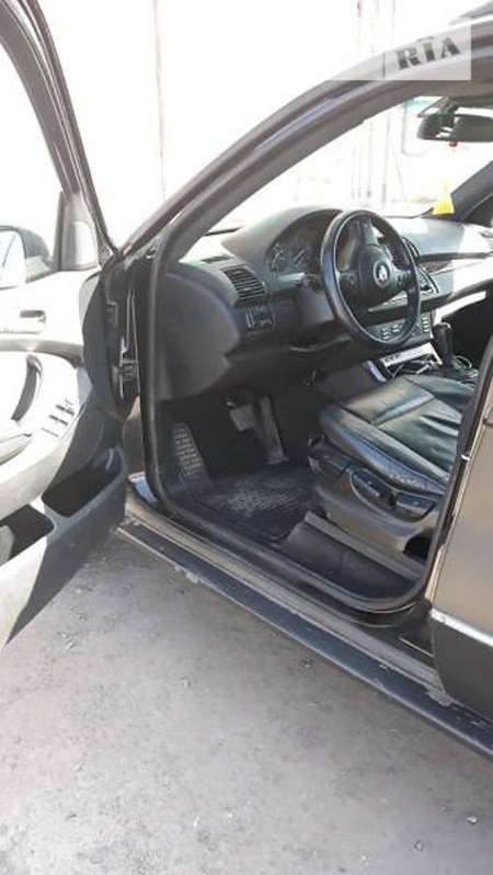 BMW X5 2004  випуску Львів з двигуном 3 л дизель позашляховик автомат за 12300 долл. 